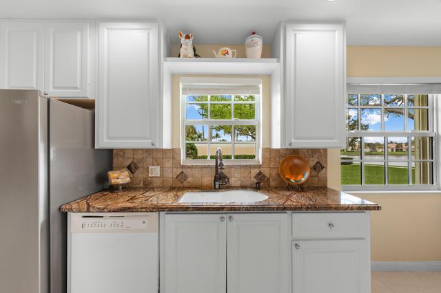 8233 Cozumel Lane, Wellington, FL 33414