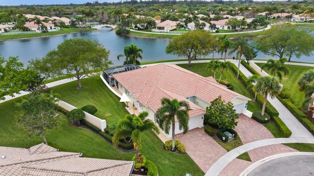 8233 Cozumel Lane, Wellington, FL 33414