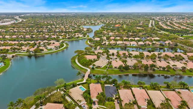 8233 Cozumel Lane, Wellington, FL 33414