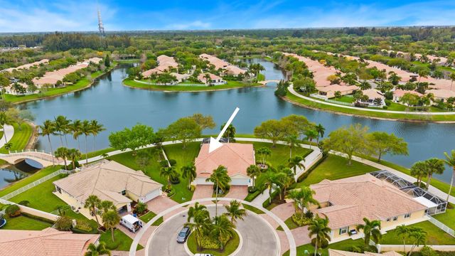 8233 Cozumel Lane, Wellington, FL 33414