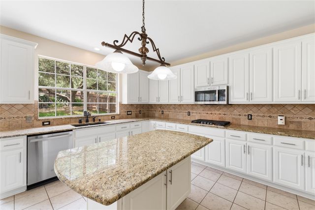 9527 Indigo Brush DR, Austin, TX 78726