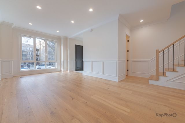 4017 N Albany Avenue, Chicago, IL 60618