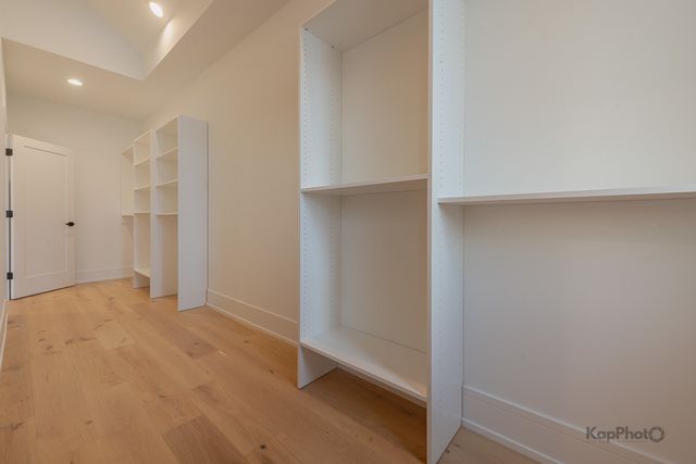 4017 N Albany Avenue, Chicago, IL 60618