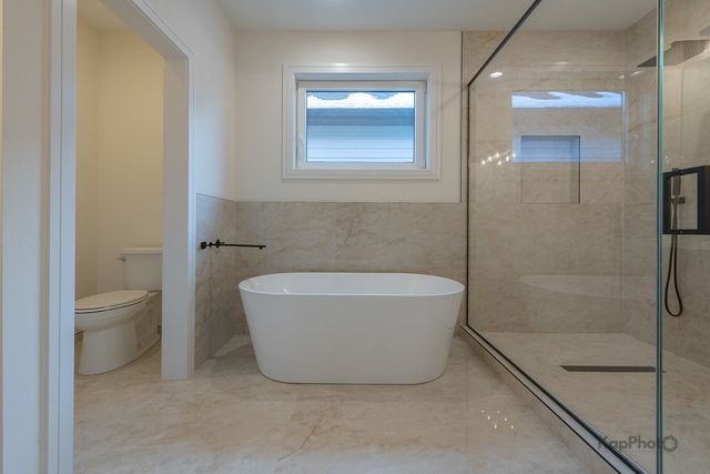 4017 N Albany Avenue, Chicago, IL 60618