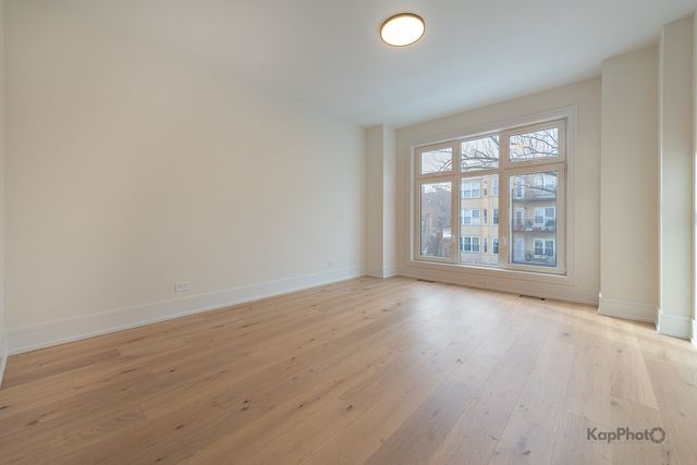 4017 N Albany Avenue, Chicago, IL 60618