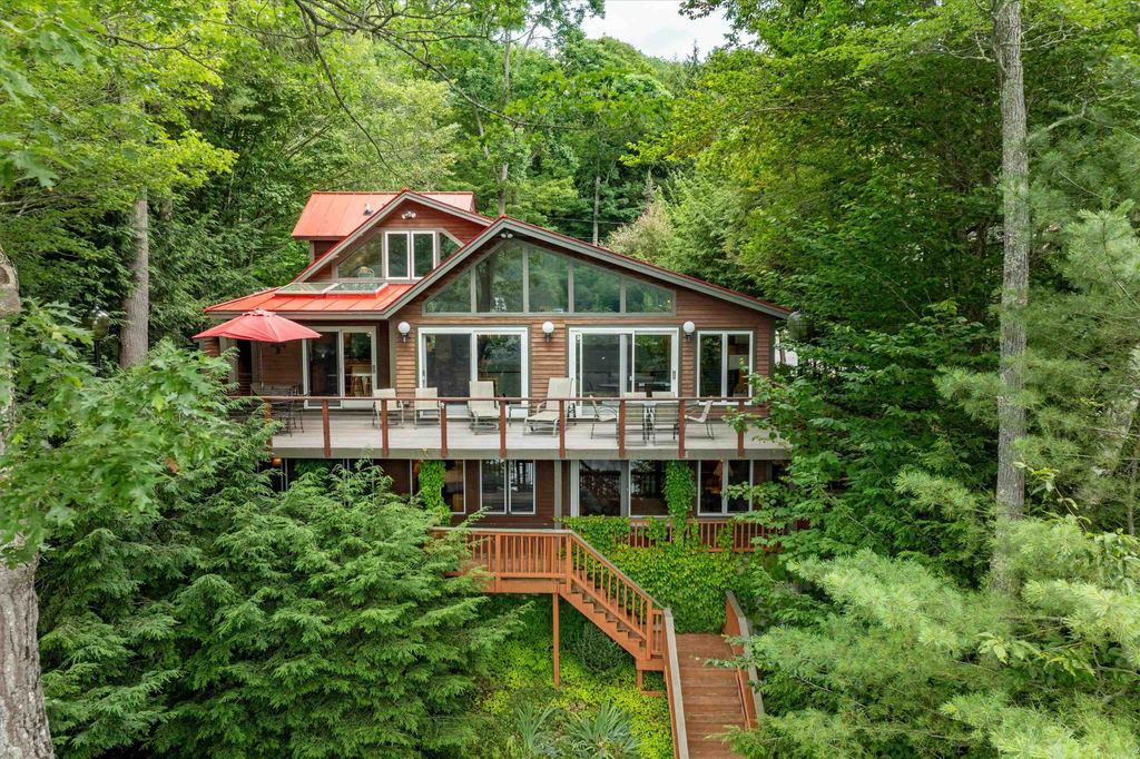 7 Norman Drive, Ludlow, VT 05149