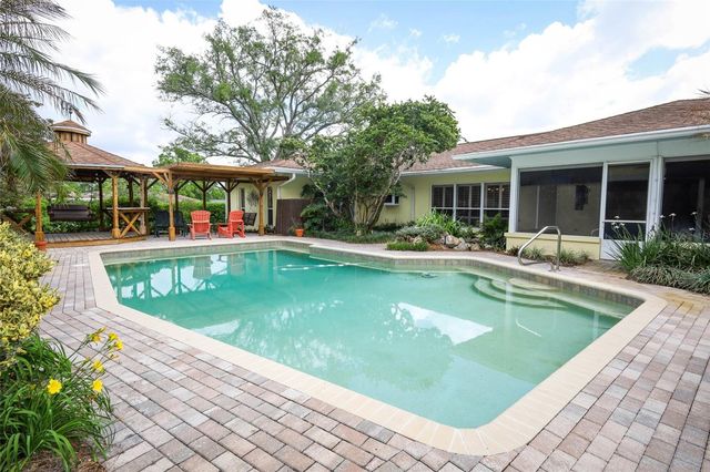 102 PINEVIEW CIRCLE, Altamonte Springs, FL 32714