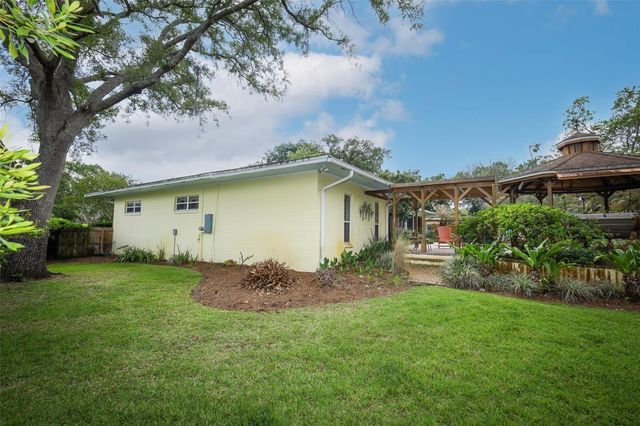 102 PINEVIEW CIRCLE, Altamonte Springs, FL 32714