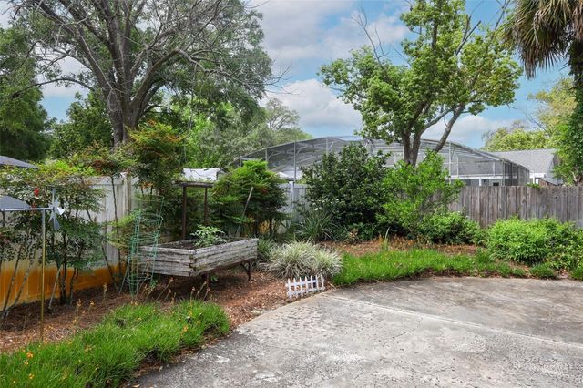 102 PINEVIEW CIRCLE, Altamonte Springs, FL 32714