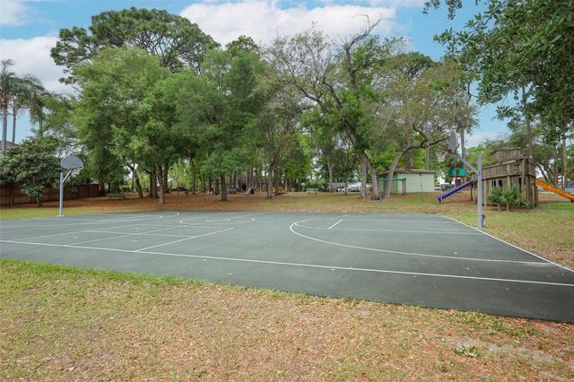 102 PINEVIEW CIRCLE, Altamonte Springs, FL 32714