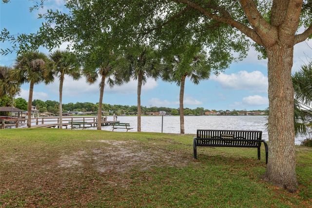 102 PINEVIEW CIRCLE, Altamonte Springs, FL 32714