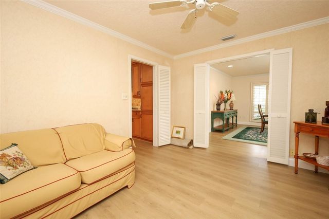 102 PINEVIEW CIRCLE, Altamonte Springs, FL 32714