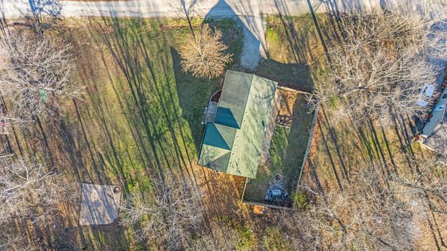 7299 Private Rd 1830, West Plains, MO 65775