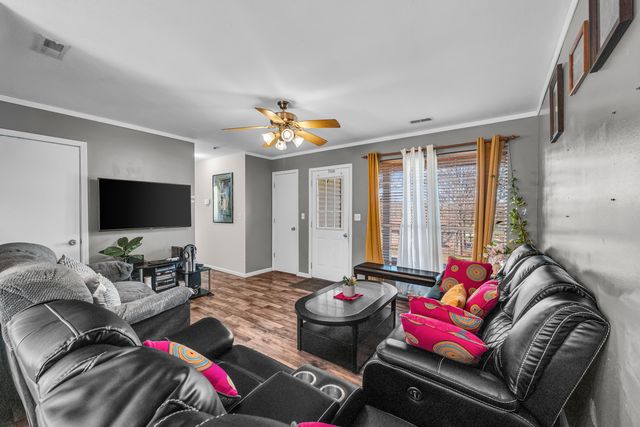 7299 Private Rd 1830, West Plains, MO 65775