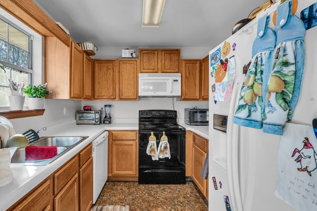 7299 Private Rd 1830, West Plains, MO 65775