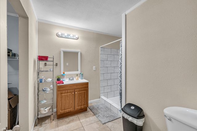 7299 Private Rd 1830, West Plains, MO 65775