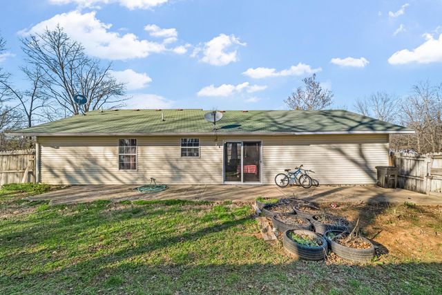 7299 Private Rd 1830, West Plains, MO 65775