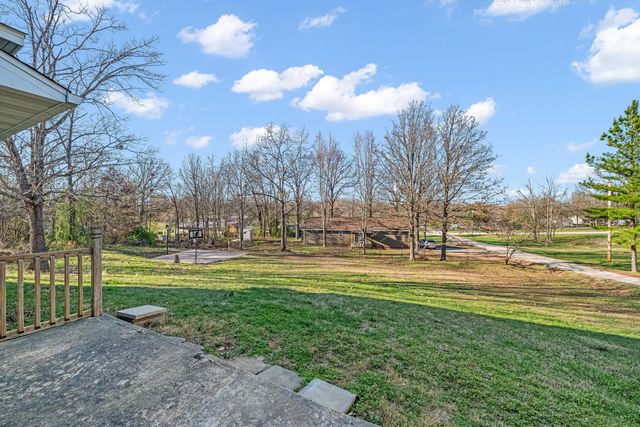 7299 Private Rd 1830, West Plains, MO 65775