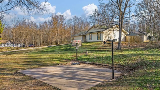 7299 Private Rd 1830, West Plains, MO 65775