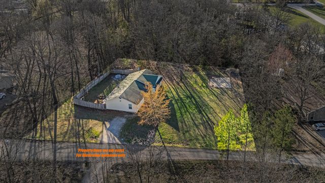 7299 Private Rd 1830, West Plains, MO 65775