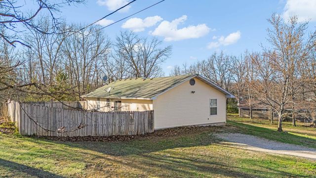 7299 Private Rd 1830, West Plains, MO 65775