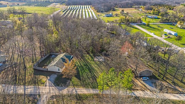 7299 Private Rd 1830, West Plains, MO 65775