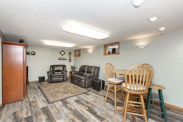 1731 Elm Street N, Fargo, ND 58102