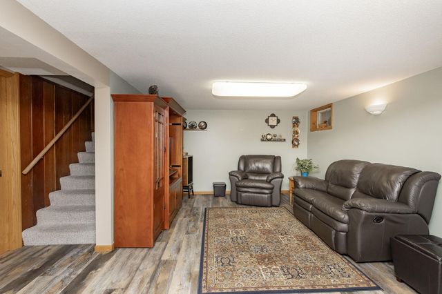 1731 Elm Street N, Fargo, ND 58102