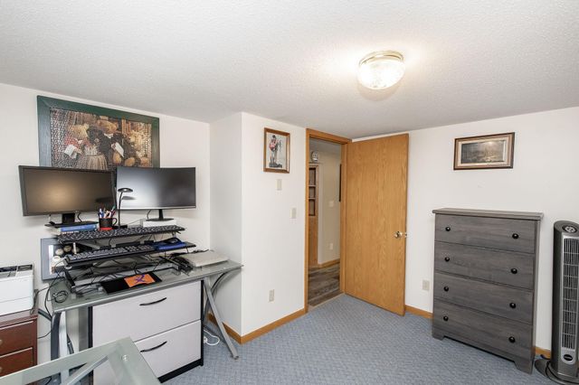 1731 Elm Street N, Fargo, ND 58102