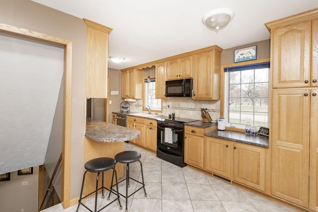 1731 Elm Street N, Fargo, ND 58102