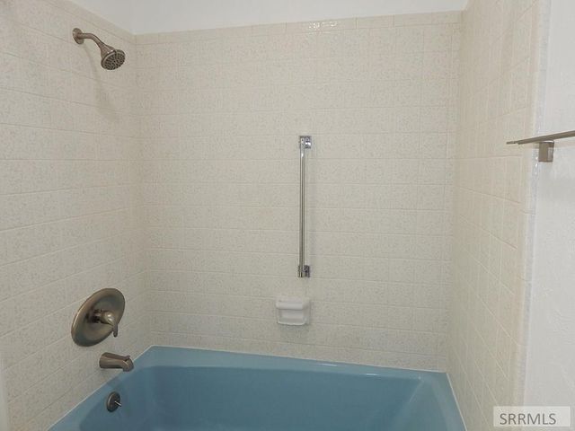 1429 Three Fountains Drive, Idaho Falls, ID 83404