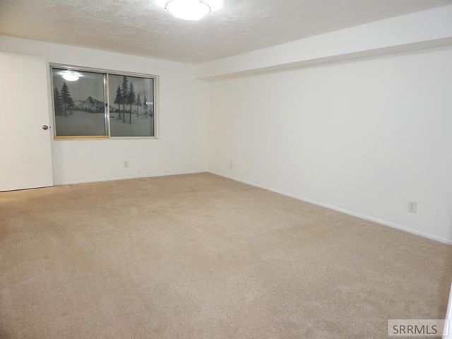 1429 Three Fountains Drive, Idaho Falls, ID 83404