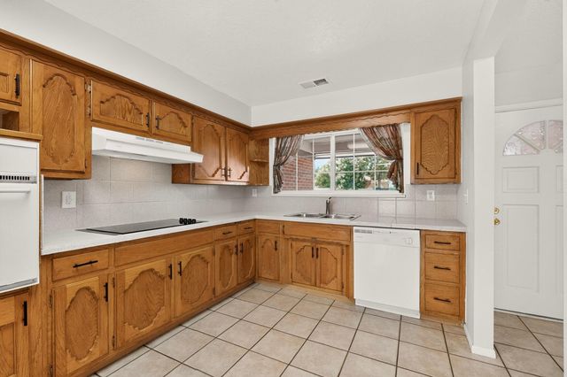1200 Cielo Vista Del Sur, Corrales, NM 87048