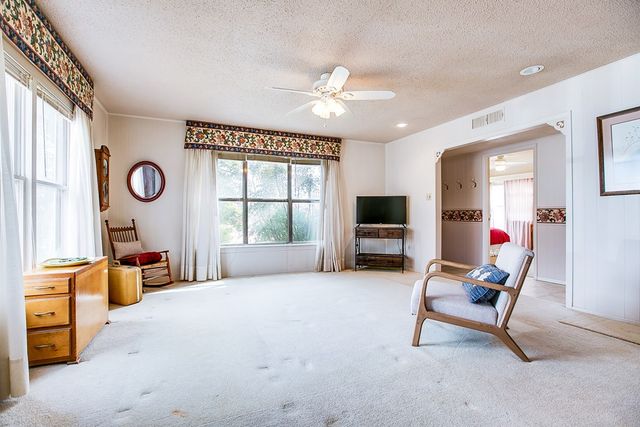 200 Sharp Avenue, Ballinger, TX 76821