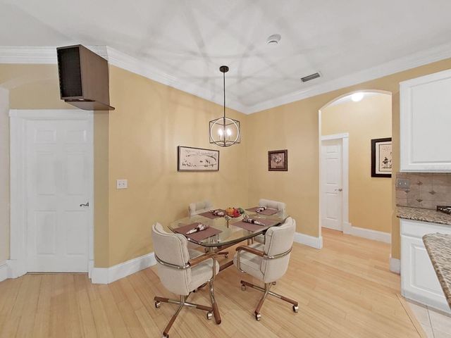 8609 ALEXANDRA ARBOR LANE, Temple Terrace, FL 33637