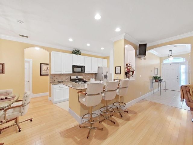 8609 ALEXANDRA ARBOR LANE, Temple Terrace, FL 33637