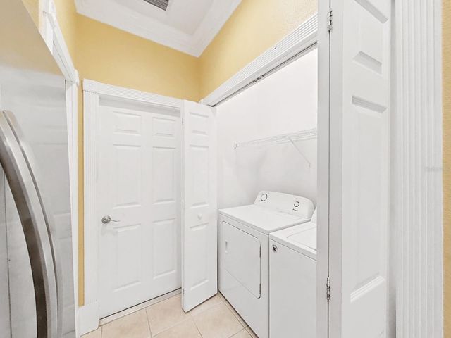 8609 ALEXANDRA ARBOR LANE, Temple Terrace, FL 33637