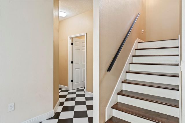 3211 TOWN AVENUE, New Port Richey, FL 34655
