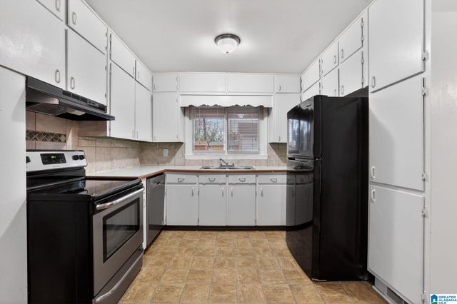 629 BARCLAY LANE, Birmingham, AL 35206