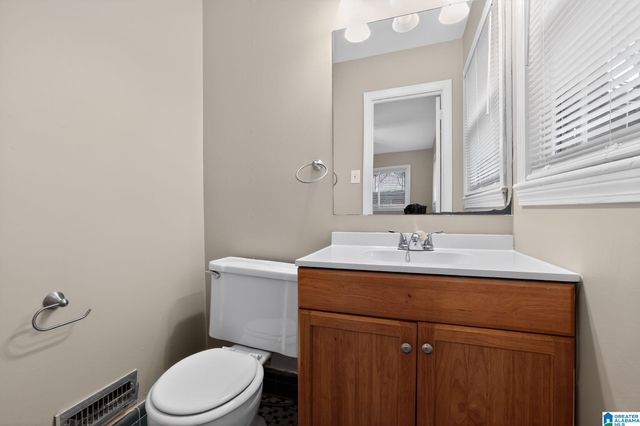 629 BARCLAY LANE, Birmingham, AL 35206