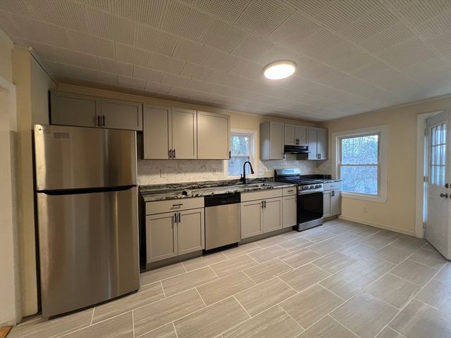 75 Sladen Street, Dracut, MA 01826