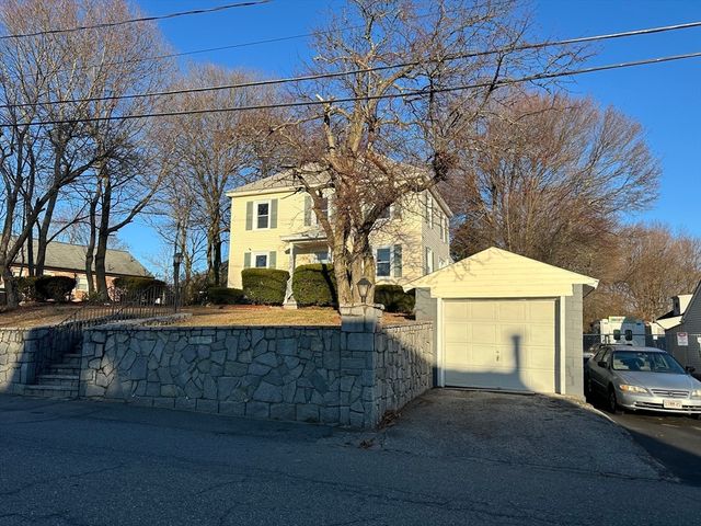 75 Sladen Street, Dracut, MA 01826