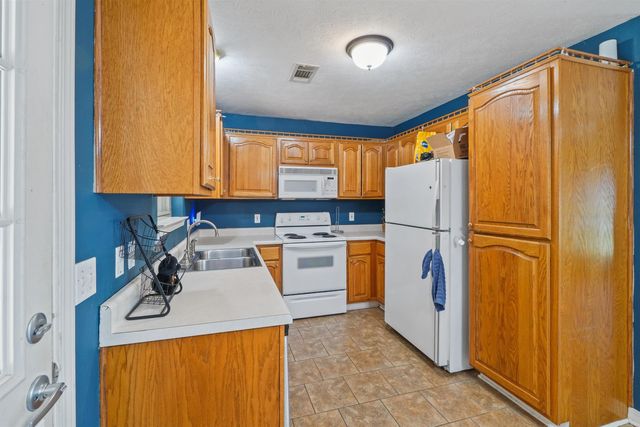 13 Thomas Circle, Greenbrier, AR 72058