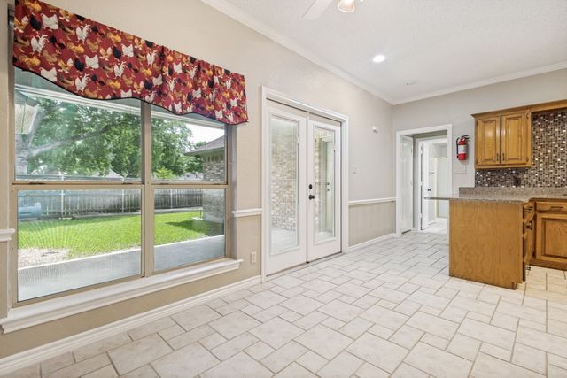 2429 E Windsor Drive, Denton, TX 76209