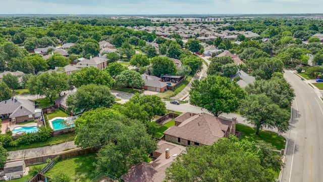 2429 E Windsor Drive, Denton, TX 76209