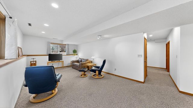 1851 20th Avenue NE, Rochester, MN 55906