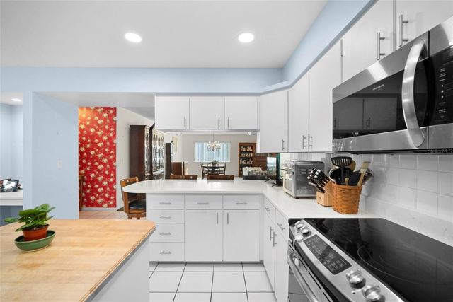 6936 ARBOR OAKS CIRCLE, Bradenton, FL 34209