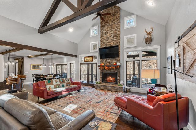 12167 W Farm Road 120, Bois D Arc, MO 65612