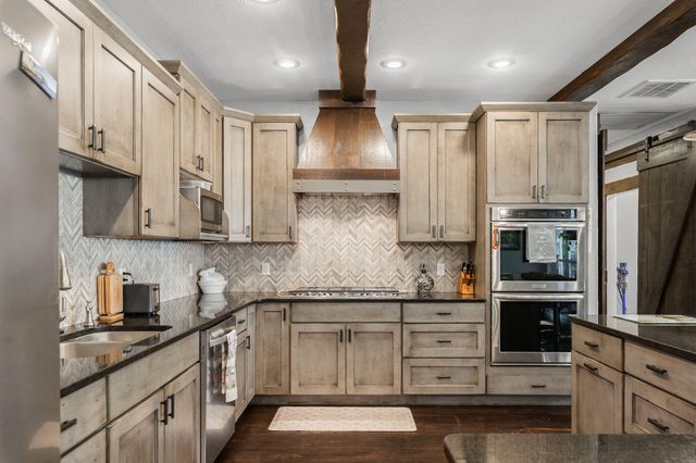 12167 W Farm Road 120, Bois D Arc, MO 65612