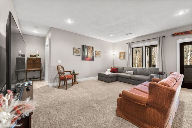 12167 W Farm Road 120, Bois D Arc, MO 65612